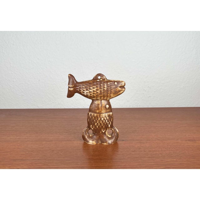 Ceramic Mid-Century Modern Danish Studio Pottery Decorative Fish Hanger by Haico Nitzsche for Søholm, 1960s For Sale - Image 7 of 18
