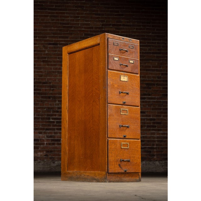 Industrial Early 20th Century Quartersawn Oak File Cabinet by Browne-Morse For Sale - Image 3 of 11