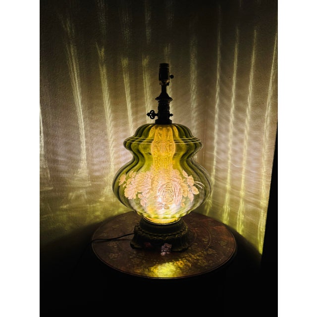 Vintage 1973 e.k. Olive Green Floral Glass Lighted Table Lamp For Sale - Image 10 of 16