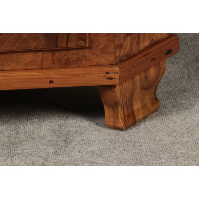 Antique Baroque Corner Cupboard in Walnut Veneer, 1800 For Sale - Image 11 of 18