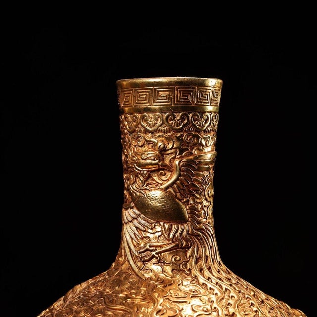 Vintage Chinese Gilt Bronze High Relief Phoenix Vase With Painted Dragon Box - 1700g For Sale - Image 4 of 9