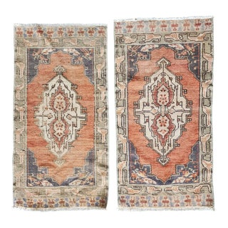 1960s Traditional Handwoven Oushak Wool Yastik Bath Mats - a Pair For Sale