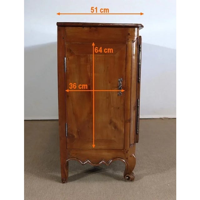 Long Late 18th Century Massive Cherry Woodwork Buffet For Sale - Image 17 of 18