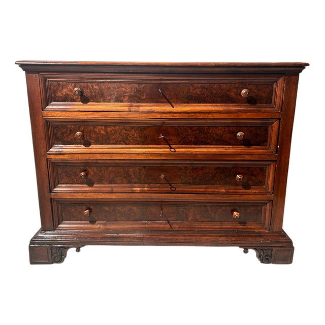 Walnut Commode with Burr Walnut Veneer, Central Italy, 17th Century For Sale