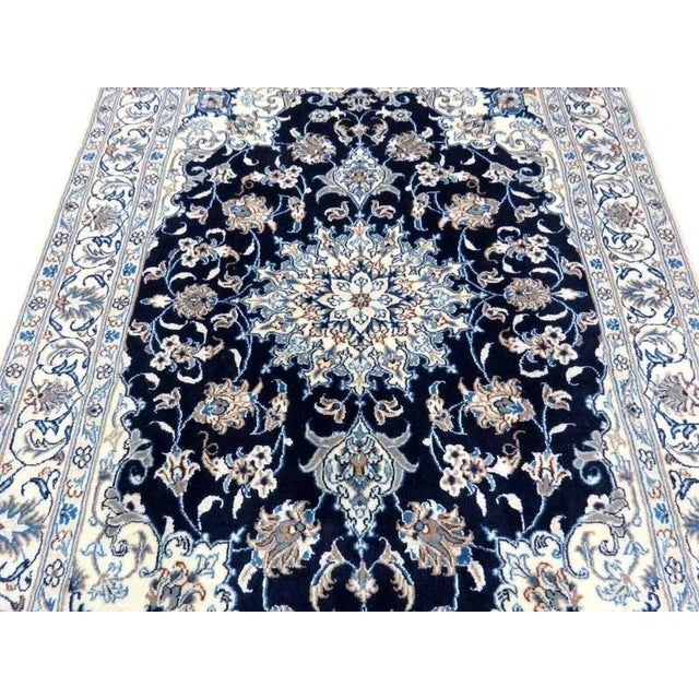 Middle Eastern Rug in Virgin Wool and Silk For Sale - Image 3 of 11