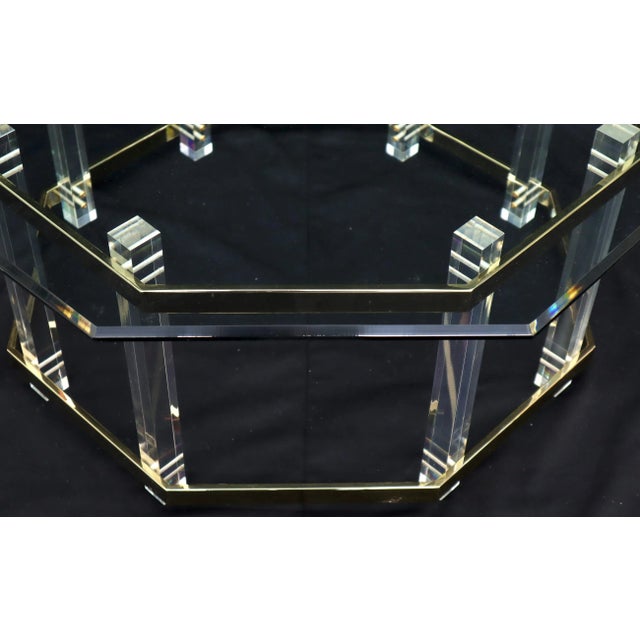 Mid 20th Century Lucite Glass & Brass Round Octagon Shape Coffee Table For Sale - Image 11 of 12