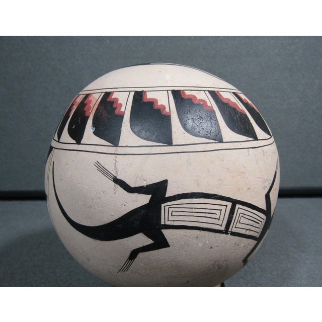 Kokopelli & Lizard Spherical “Seed Pot” by Jose Lucano Southwest Art – 5 In For Sale - Image 4 of 10