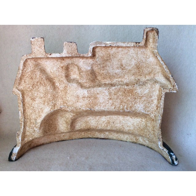 A nice vintage cast iron doorstop depicting Ann Hathaways Cottage. Hubley made a similar design in the 1930-40s which had...