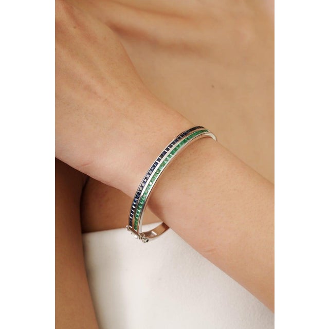 Modern 925 Sterling Silver Emerald & Blue Sapphire Gemstone Bangle Bracelet For Sale - Image 3 of 12