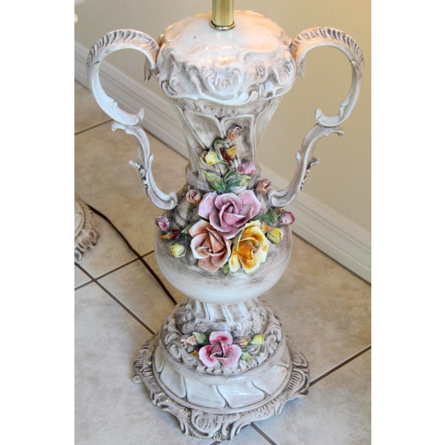 Cream Mid-Century Italian Capodimonte-Style Floral Porcelain Table Lamps – Pair For Sale - Image 8 of 18