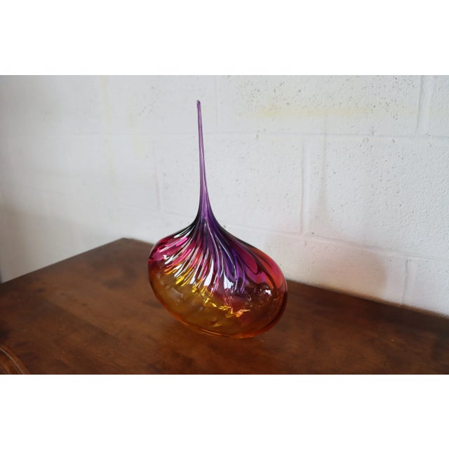 Art Glass Teardrop Vase For Sale In Philadelphia - Image 6 of 9