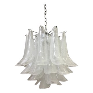 Sputnik Chandelier with Alabaster Italian Glass by Simoeng For Sale