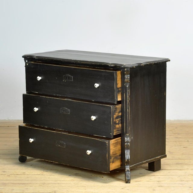 Oak and Pine Chest of Drawers, 1910s For Sale - Image 4 of 14
