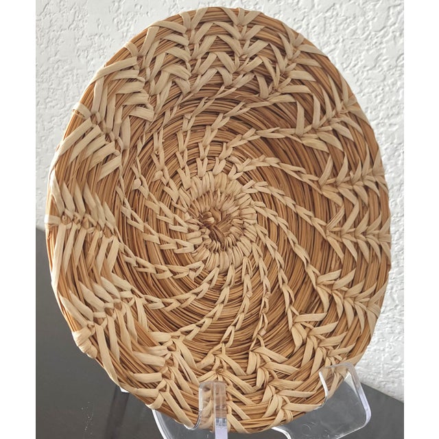 Late 20th Century Late 20th-Century Sweetgrass Gullah-Style Decorative Shallow “Bowl Basket” For Sale - Image 5 of 18