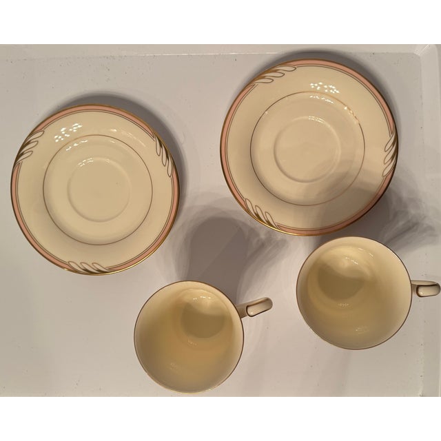 Oscar de la Renta 1980s Oscar De La Renta “Hospitality Peach” Ivory Demitasse Cups & Saucers – Set of 2 For Sale - Image 4 of 11