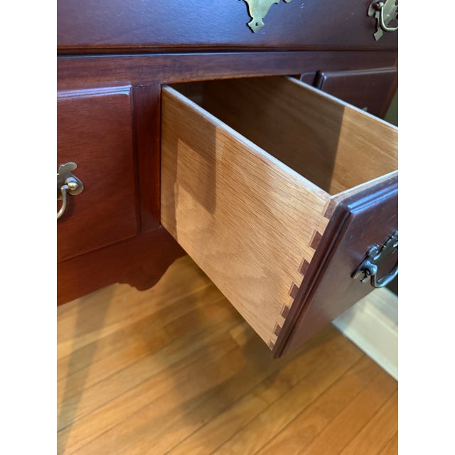 Vintage Hickory Chair Queen Anne Style Lowboy / Dressing Table For Sale - Image 11 of 13