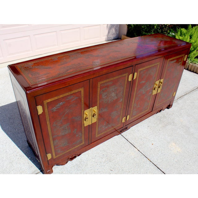 1990s Vintage Drexel Heritage Ming Credenza – Red Lacquer Chinoiserie Sideboard Cabinet 73 For Sale - Image 5 of 18