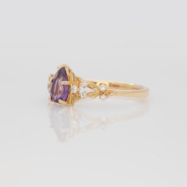 2020s Purple Sapphire Ring With Earth Mined Diamonds Accents: Solid 14k Gold, Size 6.75 For Sale - Image 5 of 8