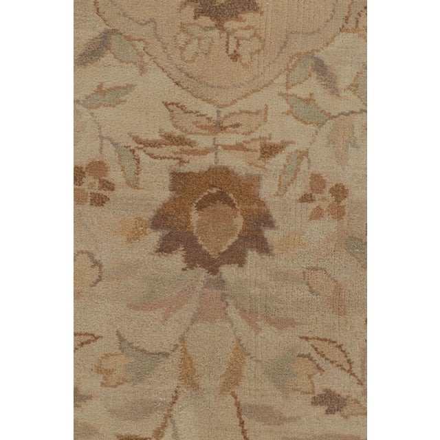 Hand-Knotted Sultanabad Style Vintage Rug Beige Blue Classic Floral Pattern For Sale In New York - Image 6 of 7
