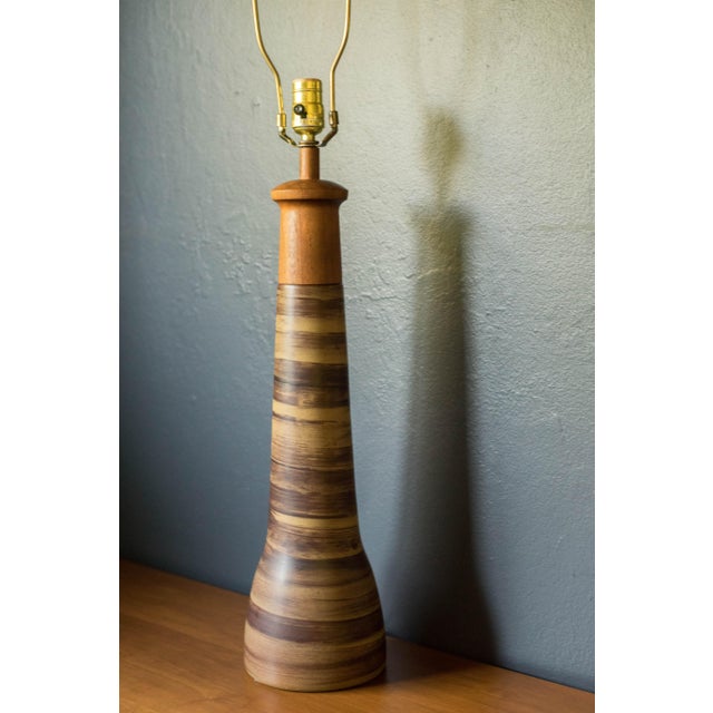 Vintage Pair of Stoneware and Walnut Accent Table Lamps by Jane and Gordon Martz For Sale In Monterey, CA - Image 6 of 12