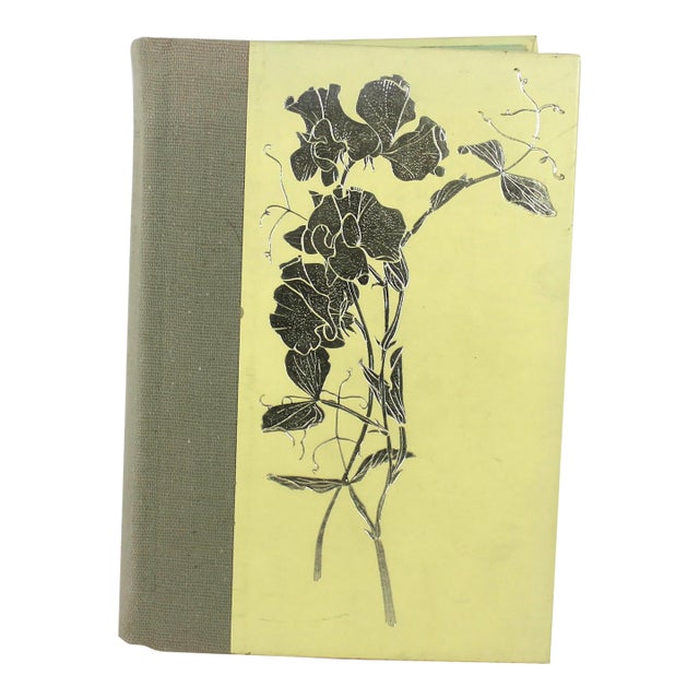 1966 Reader's Digest Complete Book of the Garden Hard Cover For Sale