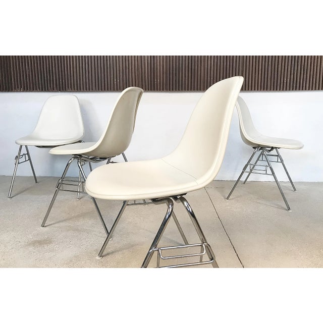 Silver DSS Chairs by Charles & Ray Eames for Herman Miller, 1950s, Set of 4 For Sale - Image 8 of 18