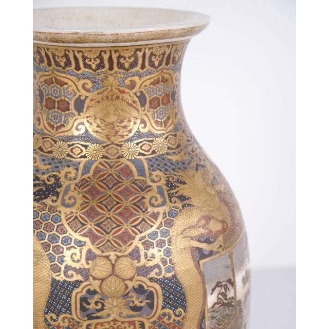 Meiji Japanese Satsuma Vases in Hand-Painted Porcelain, 1890s, Set of 2 For Sale - Image 10 of 16