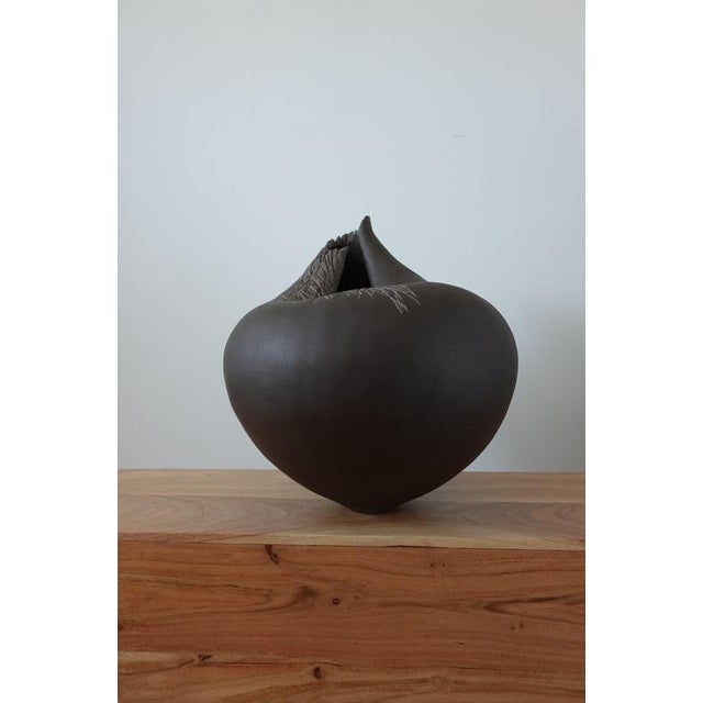 Vestiges I Sculptural Ceramic Vase by Audrey Vo Van For Sale - Image 9 of 18