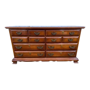 Mid 20th Century Kling Furniture Vintage Chippendale Style 9 Drawer Solid Cherry Dresser.