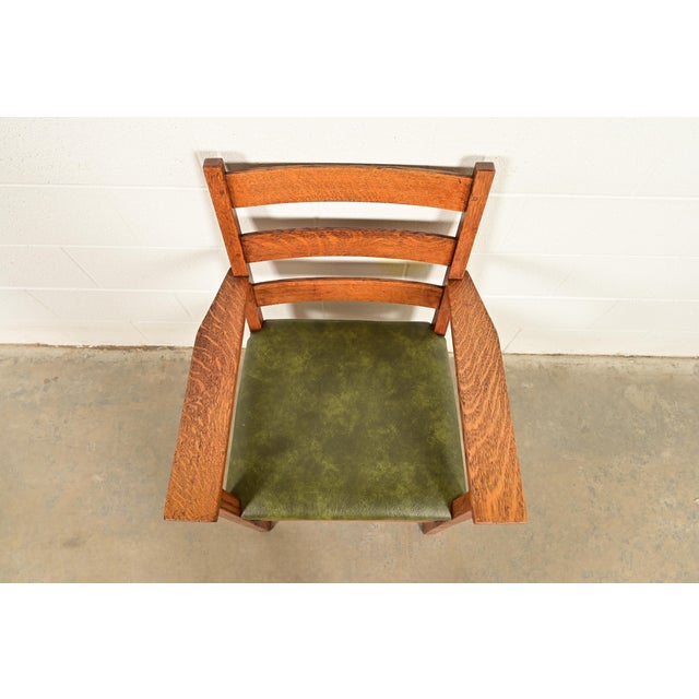 Early 20th Century Gustav Stickley Antique Mission Oak Arts & Crafts Ladder Back Armchair, Circa 1910 For Sale - Image 5 of 14