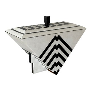 Vintage Maitland-Smith Tessellated Mactan Stone Box With Marble and Brass Inlay For Sale