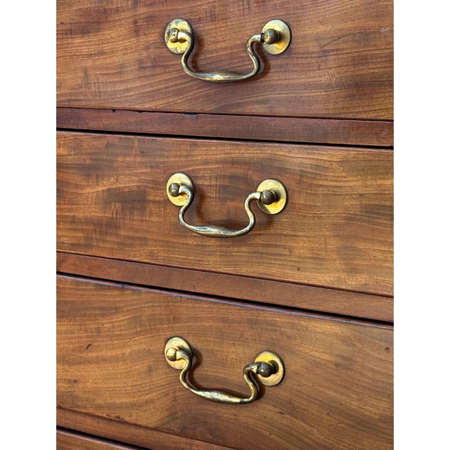 George III Bachelor's Chest of Drawers of Mahogany on Bracket Feet For Sale In Austin - Image 6 of 13