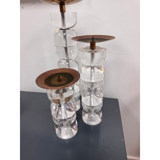 Mid-Century Modern Vintage Lucite and Brass Candlestick Holders, Set of 3 Graduating Sizes For Sale - Image 3 of 10