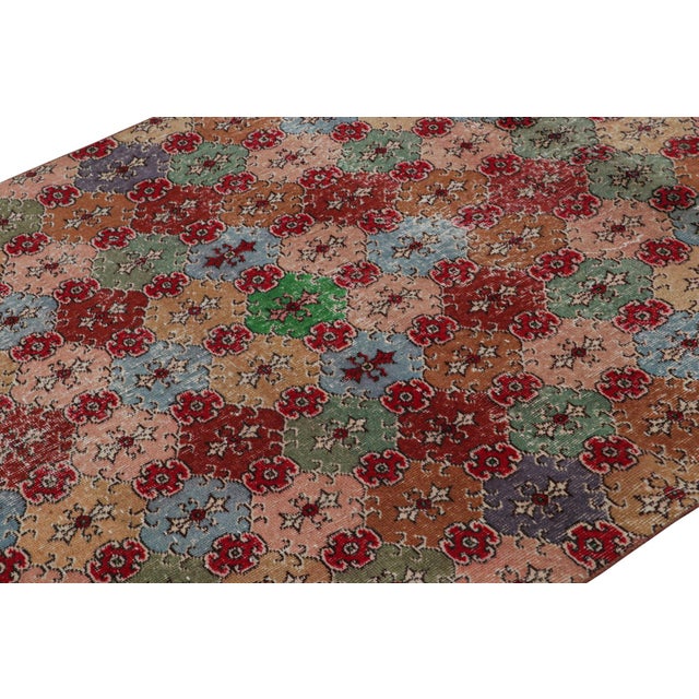 Rug & Kilim 1960s Vintage Zeki Müren Art Deco Rug With Geometric Patterns For Sale - Image 4 of 7