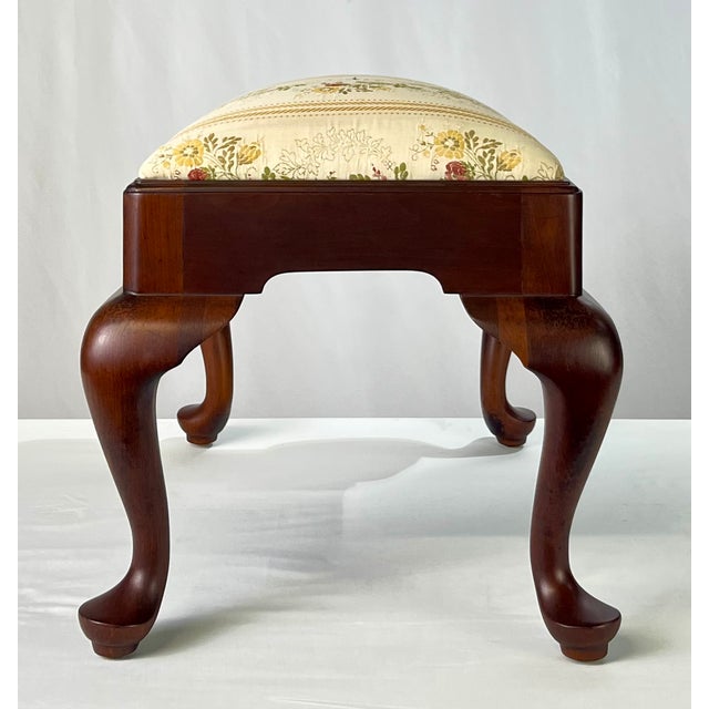 Queen Anne Vintage Henkel Harris Attributed Queen Anne Style Mahogany Footstool For Sale - Image 3 of 15