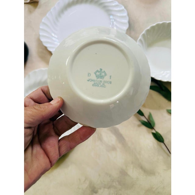 White MCM Collection of Four (4) Pieces of Johnson Brothers in Snow White Pattern Includes 2 Berry Bowls & 2 Plates | English Ironstone For Sale - Image 8 of 9