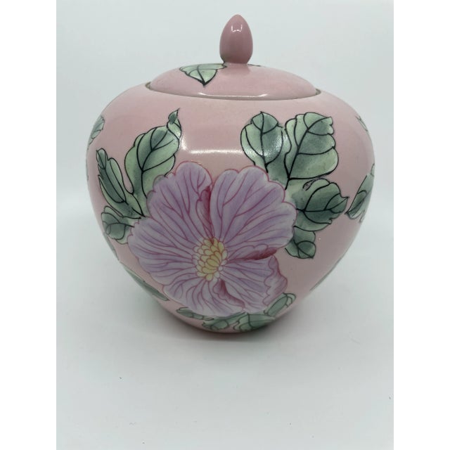 Hollywood Regency 1980s Vintage Pink Floral Asian Style Ginger Gar For Sale - Image 3 of 8