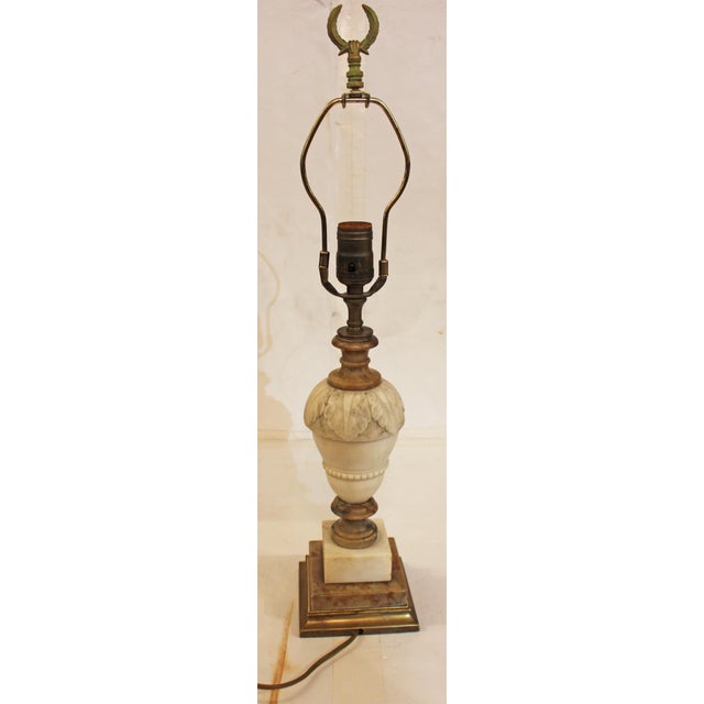1920s C. 1920s Continental Carved Multi-Colored Alabaster Urn Form Lamp For Sale - Image 5 of 6