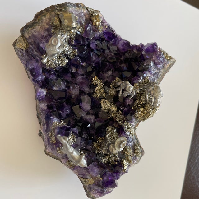 1980s Art Deco Amethyst with Sterling Silver Miners & Donkey Scene For Sale - Image 12 of 13