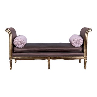 Antique French Louis XVI Neoclassical Style Painted Gold Leaf Daybed W/ Silk Fabric For Sale