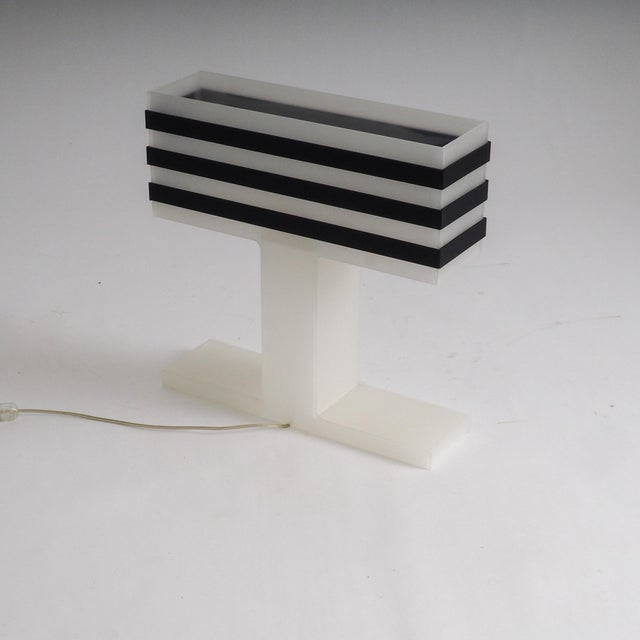 Modern Acrylic Glass Table Lamp, 1980s For Sale - Image 12 of 18