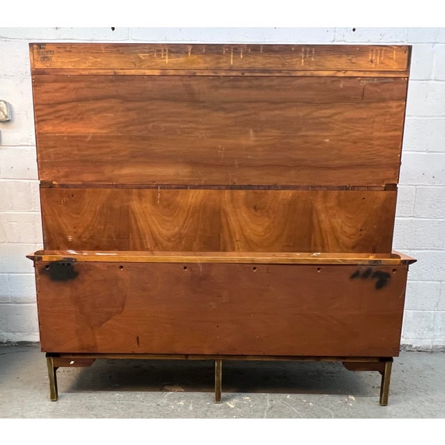 "Contempora" Mid-Century Modern Two-Piece Credenza and Hutch by J.l Metz For Sale - Image 16 of 18