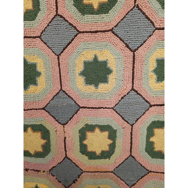 Discover the charm of American folk art with this exquisite Early 1900s Hand-Hooked Rug. Crafted with remarkable artistry,...