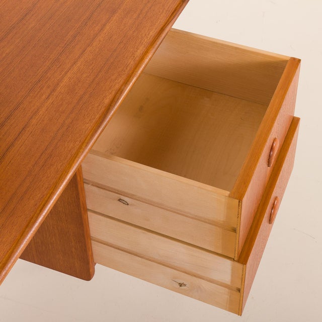 Mid-Century Modern Scandinavian Dressing Table with Adjustable Mirrors, 1960s For Sale - Image 11 of 15