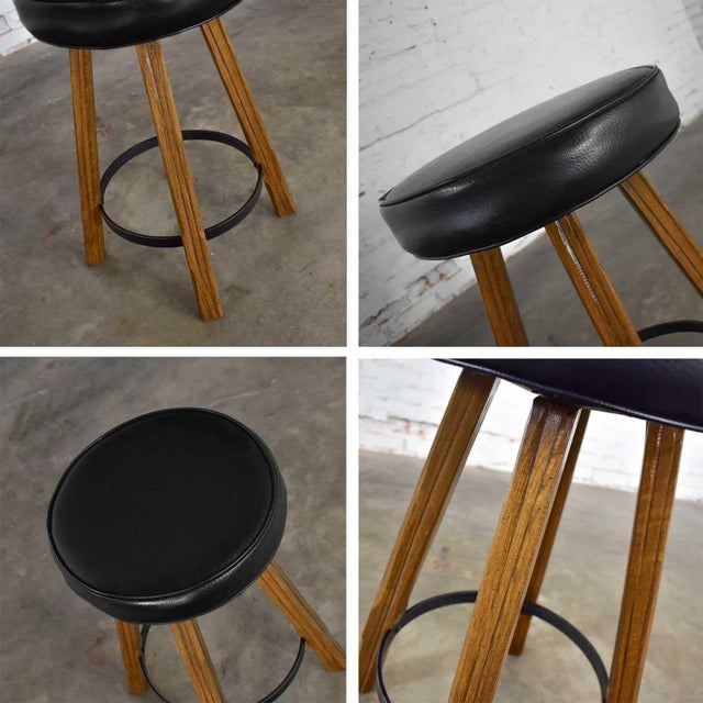 Mid 20th Century Bar Stool Acorn Brown Finish and Black-Brown Vinyl Faux Leather Seat Attributed to Brandt Ranch Oak For Sale - Image 11 of 12