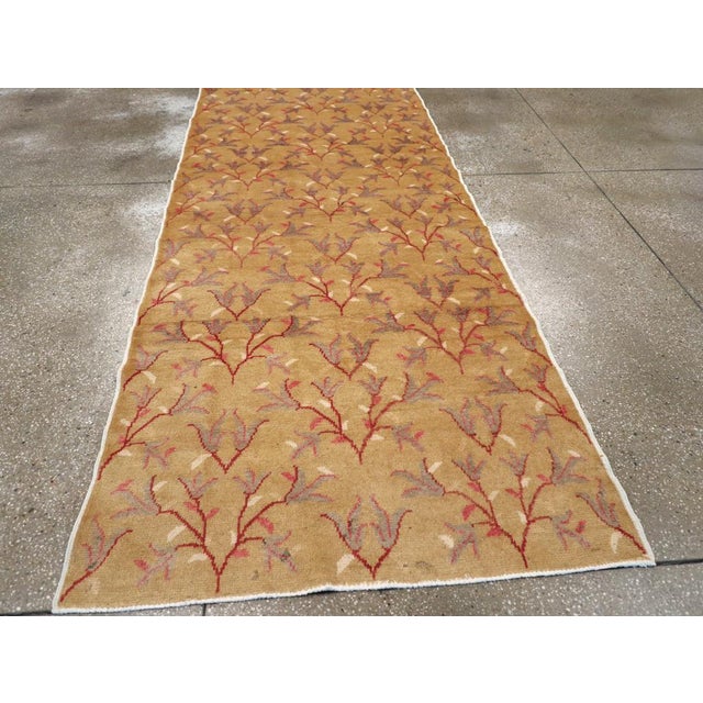 Gold Galerie Shabab Collection Mid-20th Century Turkish Anatolian Rug For Sale - Image 8 of 10