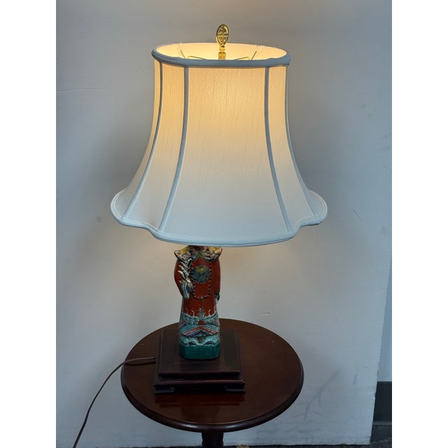 Vintage Chinese Famille Rose Porcelain Court Figure Table Lamp For Sale - Image 11 of 12