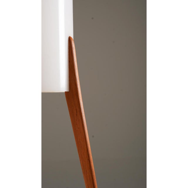 1960s Mid-Century Swedish Floor Lamp in Acrylic and Beech from Luxus, 1960s For Sale - Image 5 of 8