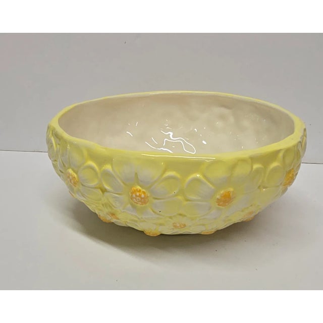 Ceramic Vintage Ceramic Sculpted Daisy Bowl For Sale - Image 7 of 8