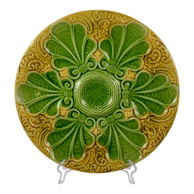 French Majolica Art Nouveau Seaweed, Shell & Paisley Pattern Oyster Plate, 1890-1900 For Sale